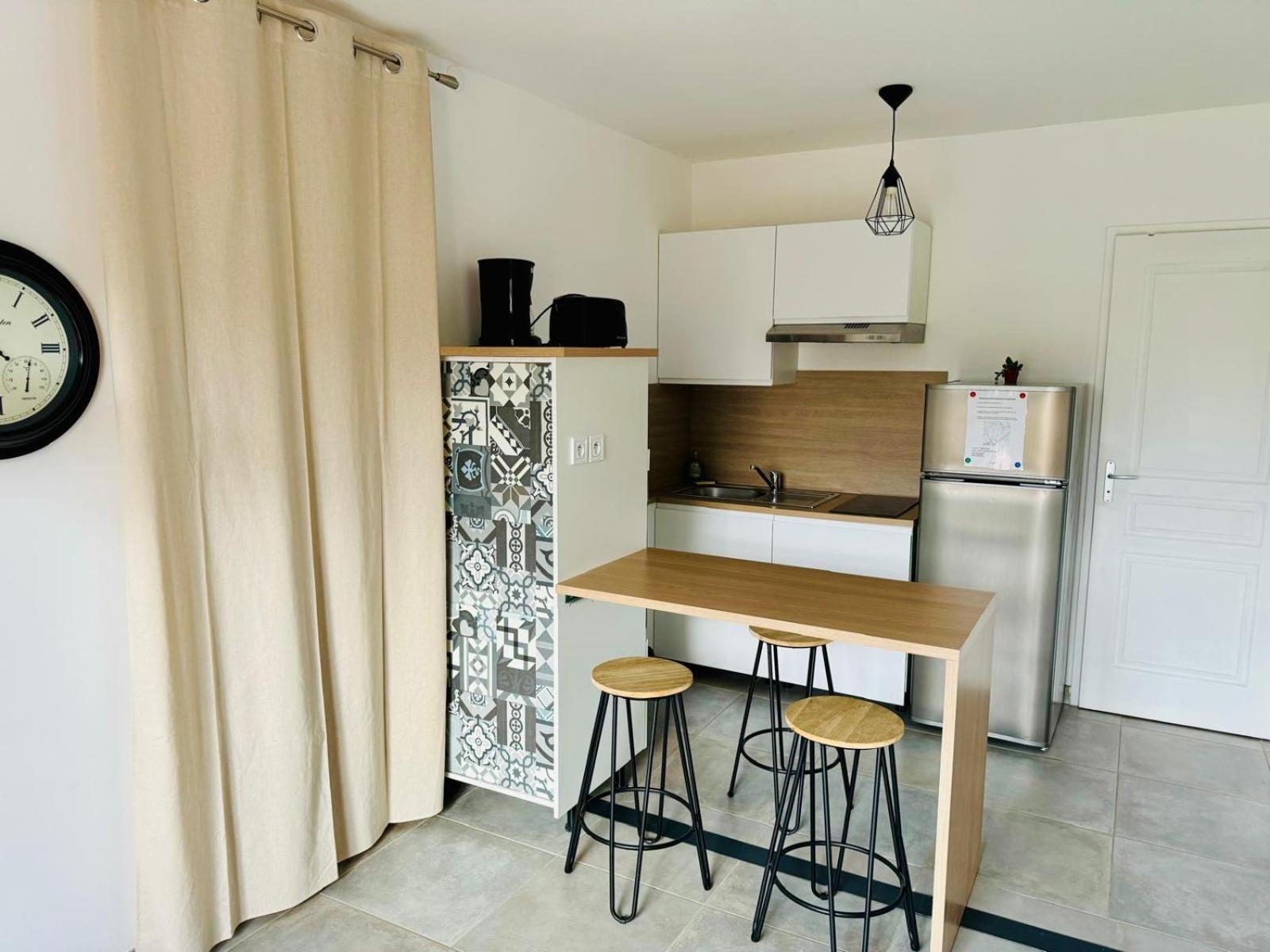 Studio Avec Exterieur Ombrage Saint-Marcel-lès-Valence Buitenkant foto
